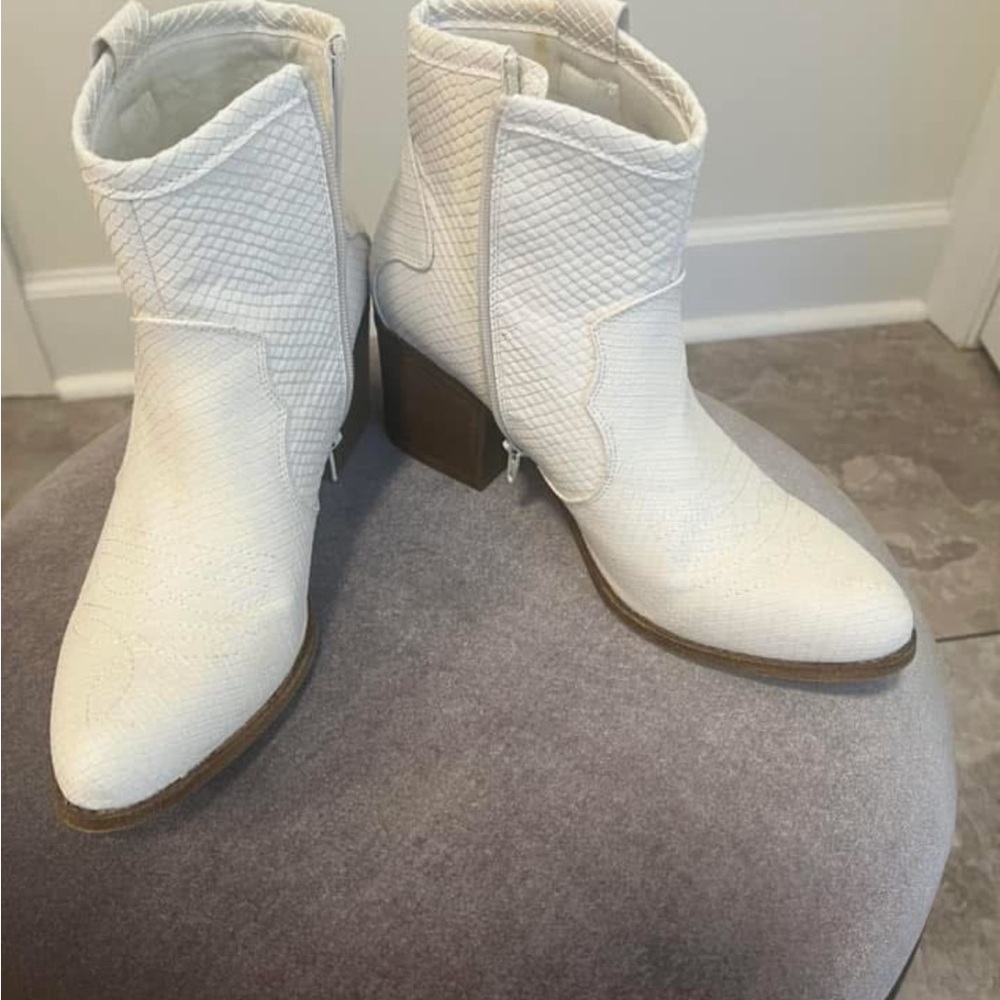 Women's White Ankle Boots